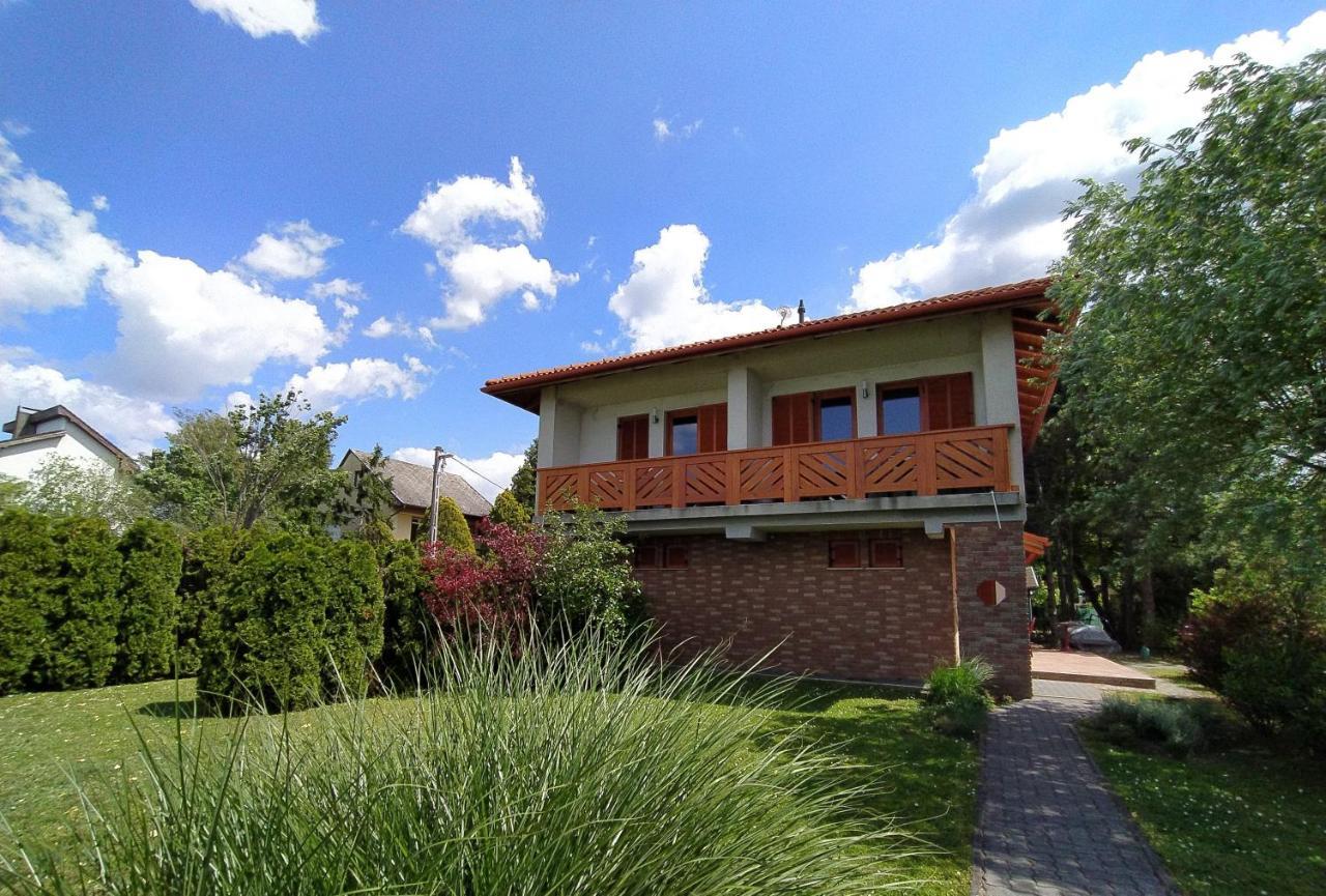 Lilla Villa Siofok Ngoại thất bức ảnh
