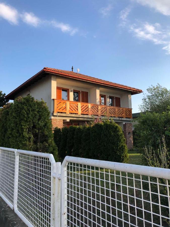 Lilla Villa Siofok Ngoại thất bức ảnh